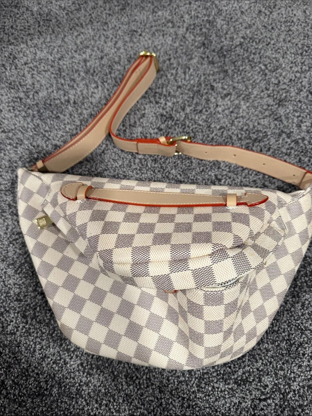 Designer-Style Cream Checkered Crossbody Bag with Tan Trim - Picture 1 of 4
